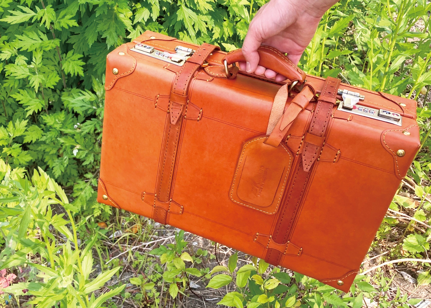 Tanned leather trunk caseナチュラルを持ち歩こう!